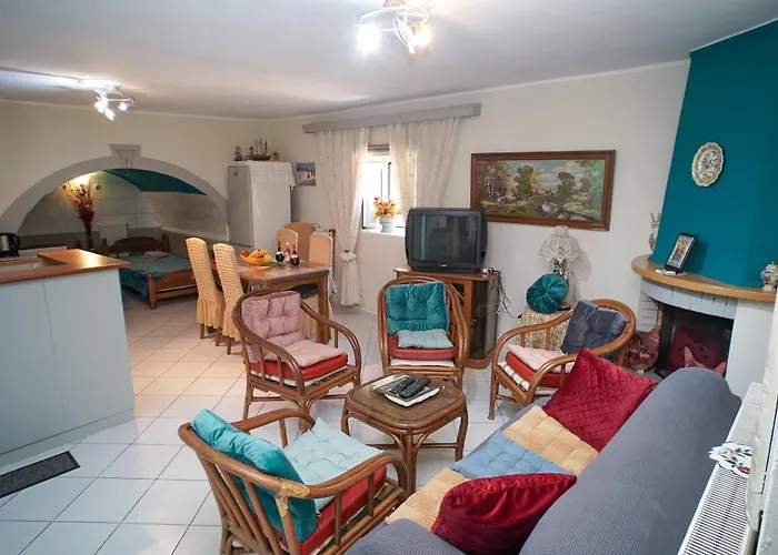شقة Krassi Apartment, Agios Mattheos *