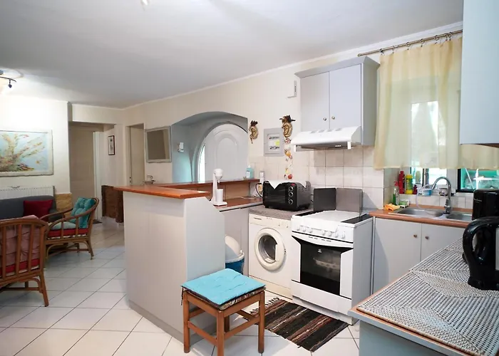 شقة Krassi Apartment, Agios Mattheos