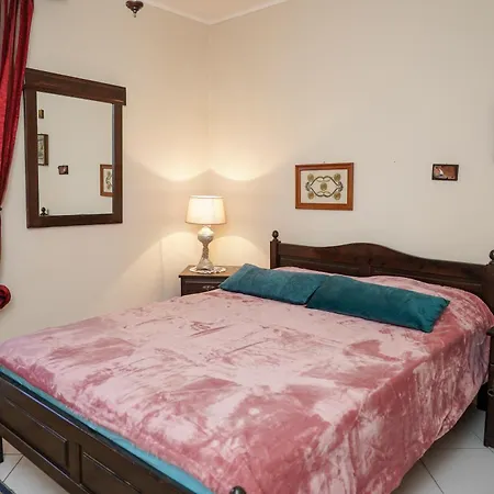 아파트 Krassi Apartment, Agios Mattheos