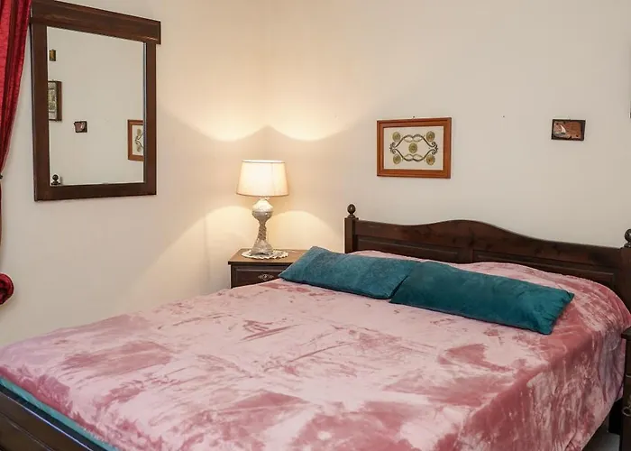 アパート Krassi Apartment, Agios Mattheos