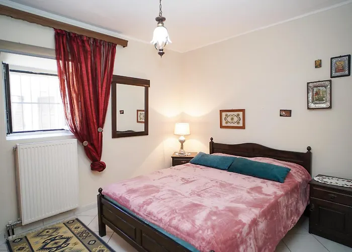 Krassi Apartment, Agios Mattheos アパート