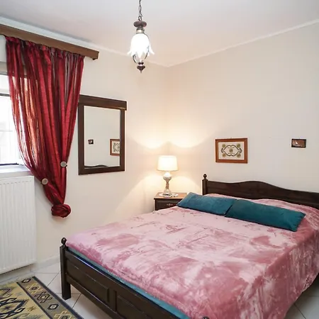 Krassi Apartment, Agios Mattheos Apartman